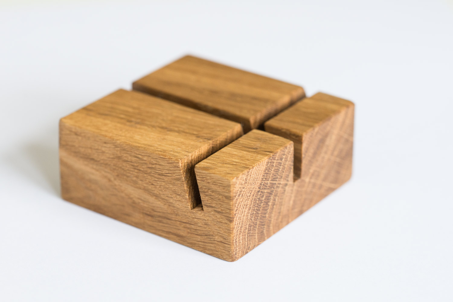 HOLZBLOQ_TISCHAUFSTELLER